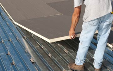 benefits of insulating Pelaw flat roofing